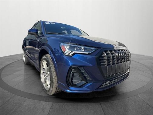2025 Audi Q3 45 S line Premium