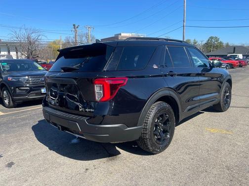 AGATE BLACK METALLIC 2024 Ford Explorer TIMBERLINE