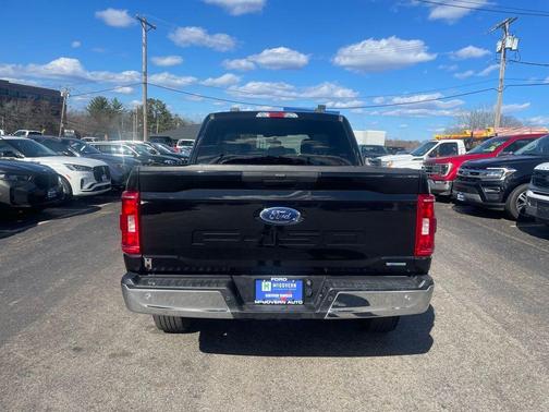 AGATE BLACK METALLIC 2022 Ford F-150 XLT