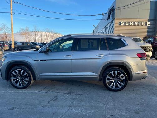 Pyrite Silver Metallic 2022 Volkswagen Atlas 3.6 SEL PREMIUM R-LINE