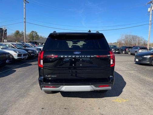 AGATE BLACK METALLIC 2025 Ford Expedition PLATINUM