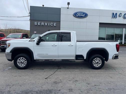Summit White 2022 GMC Sierra 1500 SLE