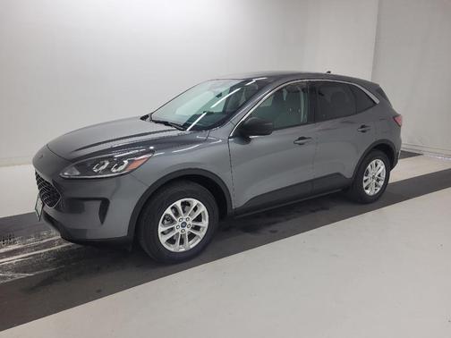Carbonized Gray Metallic 2022 Ford Escape SE
