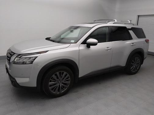 2022 Nissan Pathfinder SL 4WD