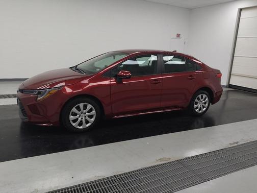 Ruby Flare Pearl 2025 Toyota Corolla LE