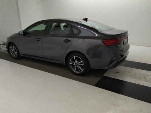 Gravity Gray 2022 Kia Forte LXS