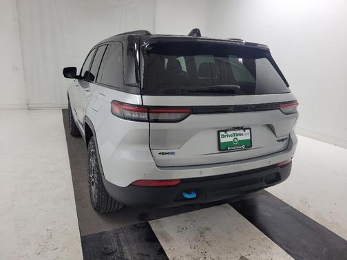 Silver Zynith 2022 Jeep Grand Cherokee 4xe Trailhawk