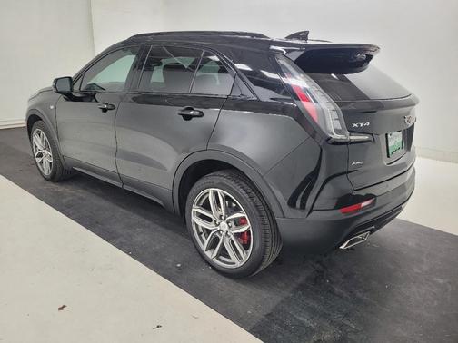 Stellar Black Metallic 2021 Cadillac XT4 Sport