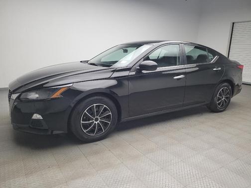 2022 Nissan Altima S FWD