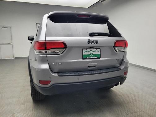 2020 Jeep Grand Cherokee Laredo