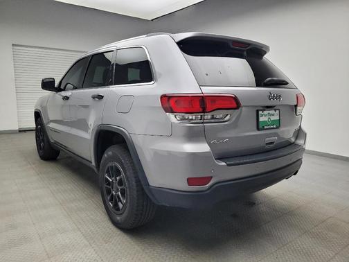 2020 Jeep Grand Cherokee Laredo