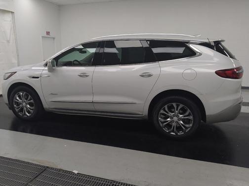 White Frost Tricoat 2019 Buick Enclave Avenir