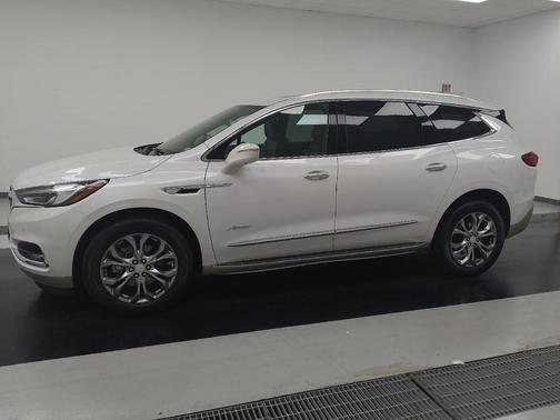 White Frost Tricoat 2019 Buick Enclave Avenir