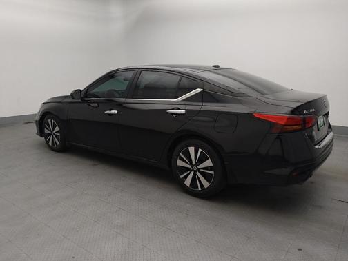 Super Black 2021 Nissan Altima 2.5 SV