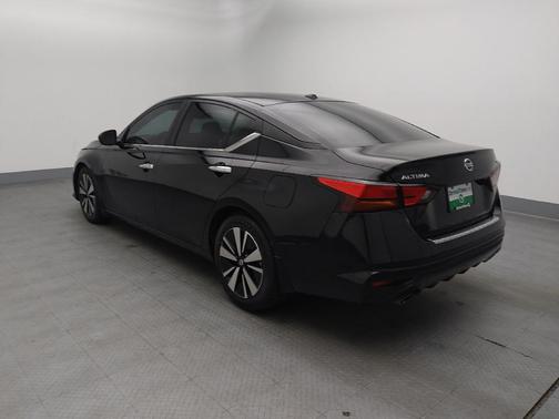 Super Black 2021 Nissan Altima 2.5 SV