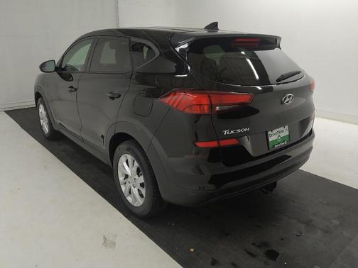 Black Noir Pearl 2021 Hyundai TUCSON SE