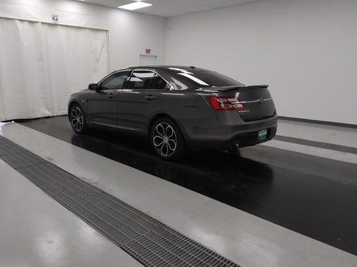 2017 Ford Taurus SHO