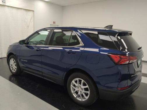 Blue 2022 Chevrolet Equinox 1LT