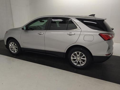 Silver Ice Metallic 2021 Chevrolet Equinox 1LT