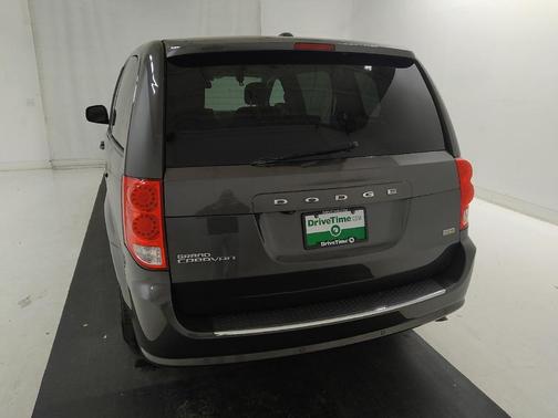 Granite Pearlcoat 2019 Dodge Grand Caravan SE