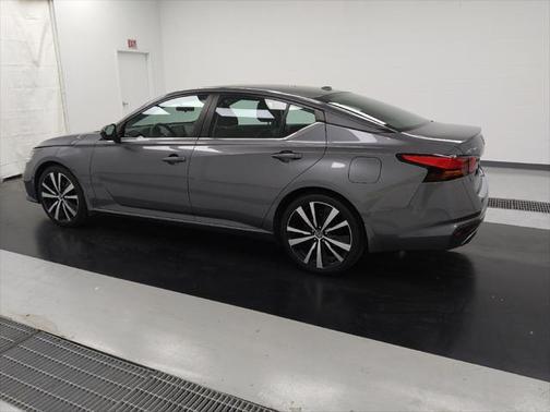 2020 Nissan Altima SR FWD