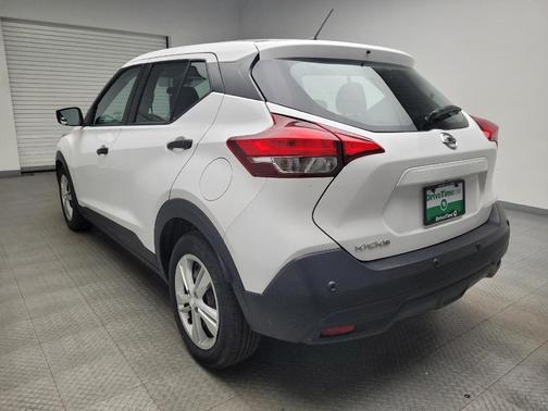 2020 Nissan Kicks S