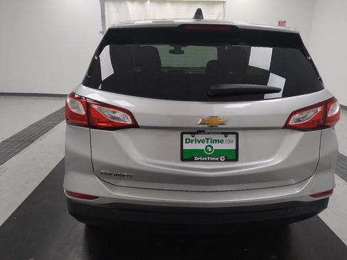 Silver Ice Metallic 2021 Chevrolet Equinox LS
