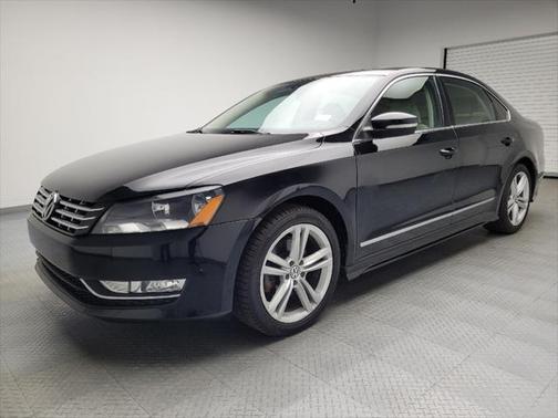 2015 Volkswagen Passat 3.6L V6 DSG SEL Premium