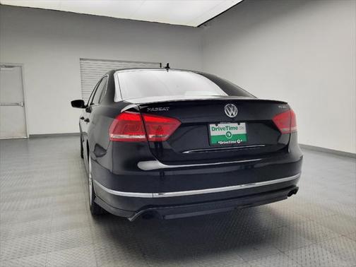 2015 Volkswagen Passat 3.6L V6 DSG SEL Premium