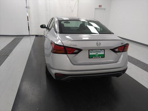 2021 Nissan Altima SR FWD