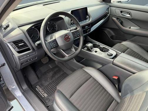 Boulder Gray Metallic 2025 Nissan Rogue Rock Creek