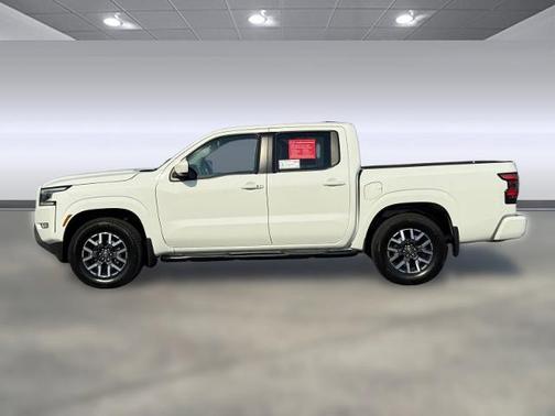 2024 Nissan Frontier SL
