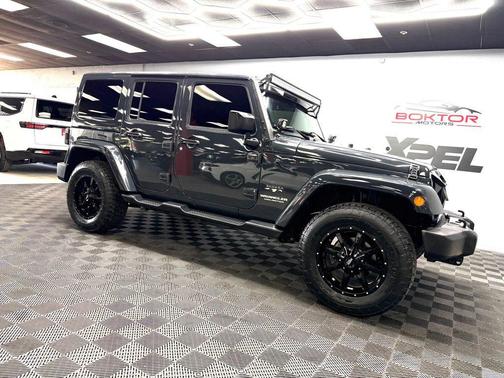 Rhino Clearcoat 2017 Jeep Wrangler Unlimited Sahara