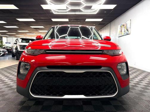 Inferno Red 2022 Kia Soul LX