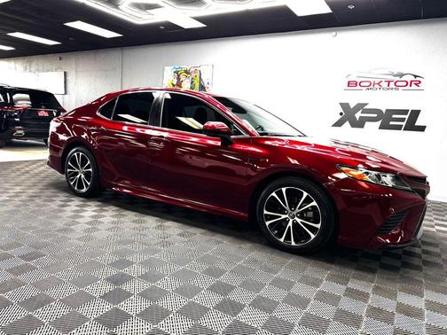 Ruby Flare Pearl 2018 Toyota Camry SE