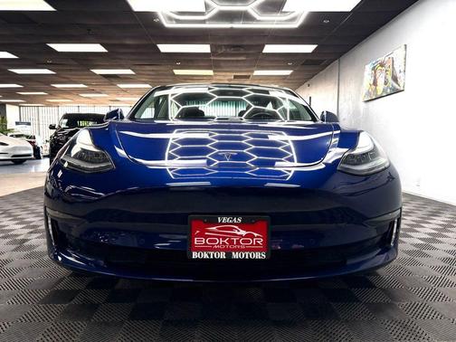 Deep Blue Metallic 2018 Tesla Model 3 Mid Range