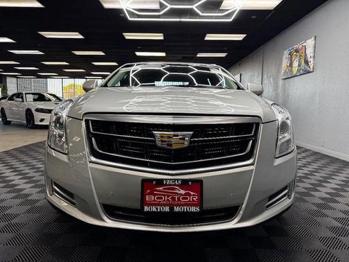 Radiant Silver Metallic 2017 Cadillac XTS Luxury