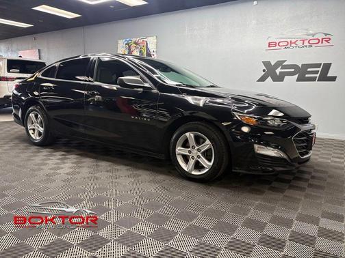 Black Metallic 2019 Chevrolet Malibu 1LS