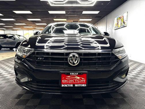 Deep Black Pearl Effect 2019 Volkswagen Jetta 1.4T R-Line