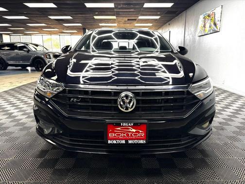Deep Black Pearl Effect 2019 Volkswagen Jetta 1.4T R-Line