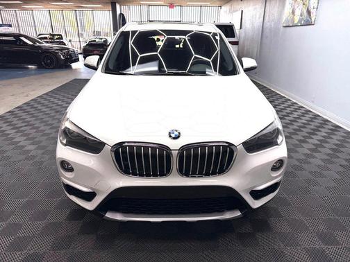 Alpine White 2018 BMW X1 sDrive28i