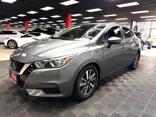 Gun Metallic 2021 Nissan Versa 1.6 SV