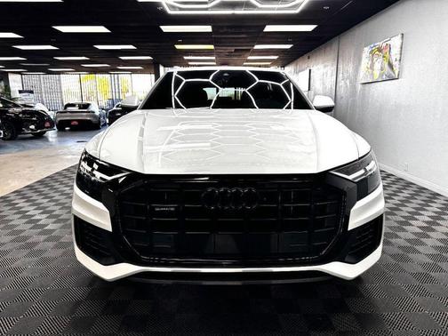 2021 Audi Q8 55 Premium