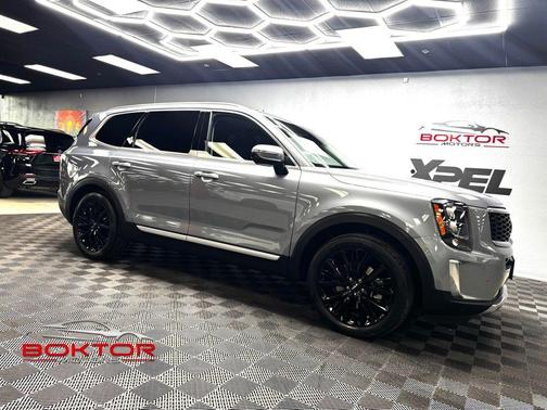 Everlasting Silver 2022 Kia Telluride SX
