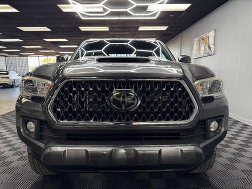 2018 Toyota Tacoma TRD Sport