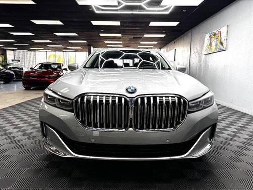 Glacier Silver Metallic 2020 BMW 740 i