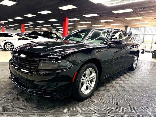 Pitch Black Clearcoat 2022 Dodge Charger SXT
