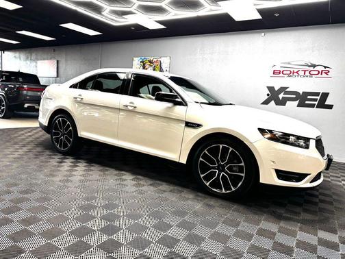 2017 Ford Taurus SHO