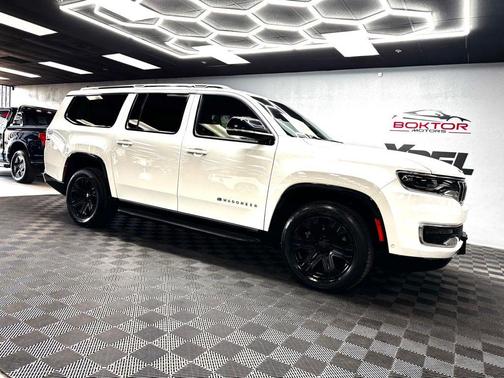 Bright White Clearcoat 2024 Jeep Wagoneer L Series II