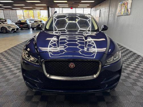 2017 Jaguar F-PACE 35t Prestige